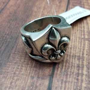 Stigma Fleur de Lis Shield Ring